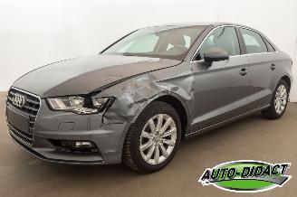 Schadeauto Audi A3 1.4 TFSI 110 KWClima Navi Carpass Attraction 2016/2