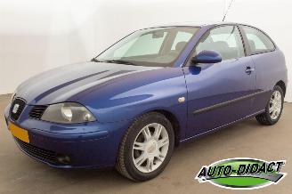 damaged passenger cars Seat Ibiza 1.4-16V Airco Reference 2005/8