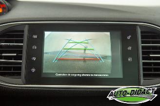 Peugeot 308 1.6 Active Clima Navi Camera Pano picture 8