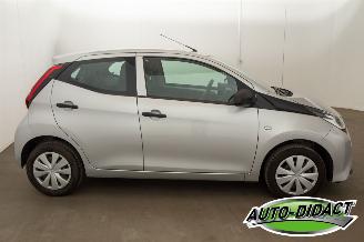 Toyota Aygo 1.0 VVT-i x-fun Airco picture 36