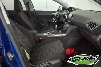Peugeot 308 SW 1.2 Carpas Clima Navi Camera Style picture 20