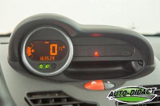 Renault Twingo 1.2-16V Automaat Airco Dynamique picture 6