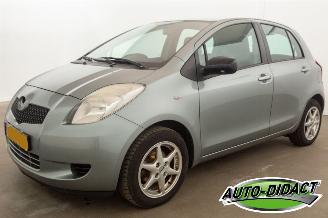 skadebil auto Toyota Yaris 1.3 VVTi Sol Airco 2006/7