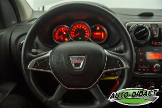Dacia Lodgy 1.3 TCe Comfort 7p. Motorschade picture 5