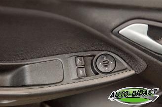 Ford Focus 1.0 Trend Automaat Motorschade Navi Airco picture 14