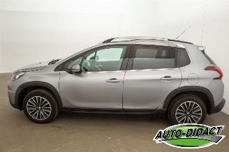 Peugeot 2008 1.2 PureTech 53.192 km NAP Clima Navi Allure picture 38