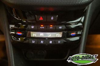 Peugeot 2008 1.2 PureTech 53.192 km NAP Clima Navi Allure picture 10
