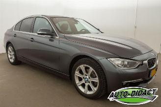 BMW 3-serie 320i 135kw Executive Navi Clima picture 2