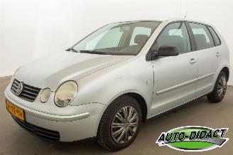 krockskadad bil auto Volkswagen Polo 1.4-16V Athene Airco 2005/3