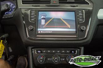 Volkswagen Tiguan 1.4 TSI Pano Dig Dash Camera Navi ACT Connected Series picture 11