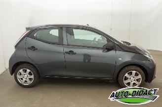 Toyota Aygo 1.0 VVT-i X-Now Airco inruil auto picture 35