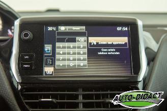 Peugeot 2008 1.2 60kW Navi Clima Access picture 8