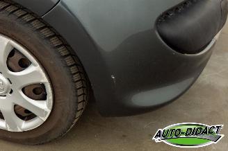 Peugeot 107 1.0-12V Airco XS Koppeling Matig picture 27