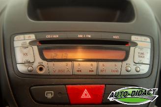 Peugeot 107 1.0-12V Airco XS Koppeling Matig picture 7