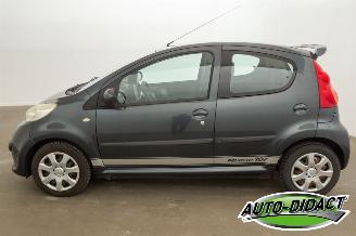 Peugeot 107 1.0-12V Airco XS Koppeling Matig picture 34