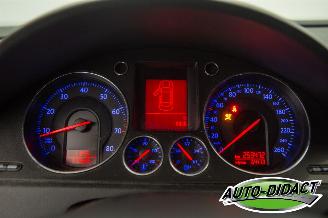 Volkswagen Passat 2.0 FSI Trendline picture 6
