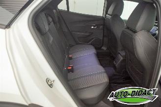 Peugeot e-2008 GT Automaat 100kW 37.245 km Navi Clima Digi Dash picture 24