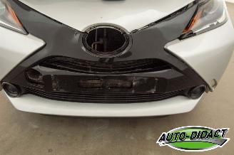 Toyota Aygo 1.0 X-Play Airco Camera picture 32