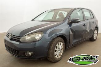 skadebil auto Volkswagen Golf A/C Clima 144.679 KM 2012/11