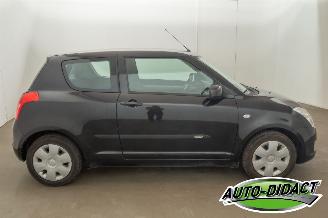 Suzuki Swift 1.3 Cool  Airco picture 32