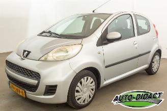 Coche accidentado Peugeot 107 1.0-12V XS Automaat 2010/6