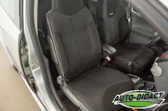 Peugeot 107 1.0-12V XS Automaat picture 18