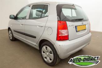 Kia Picanto 1.1 LXE Automaat picture 3