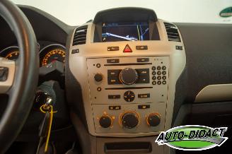Opel Zafira 1.8 Temtation picture 13