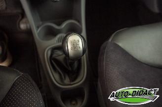 Peugeot 107 1.0-12V Black & Silver picture 18