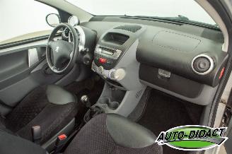 Peugeot 107 1.0-12V Black & Silver picture 9