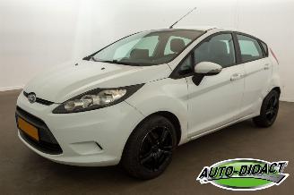 krockskadad bil auto Ford Fiesta 1.25 Limited - Airco - Camera 2010/10