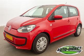 Damaged car Volkswagen Up! 1.0 move up! BlueMotion 2016/2