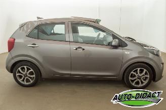 Kia Picanto 1.0 49kW Automaat 12.435 km Navi Camera Airco picture 44