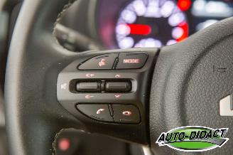 Kia Picanto 1.0 49kW Automaat 12.435 km Navi Camera Airco picture 16