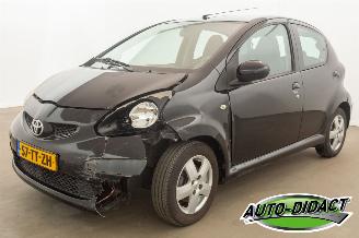 Damaged car Toyota Aygo 1.0-12V Sport Airco 2007/2