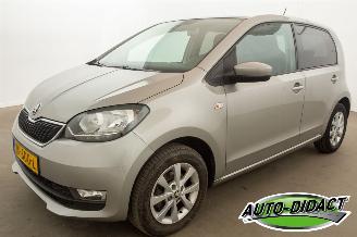 Damaged car Skoda Citigo 1.0 Automaat Airco Greentech Style 2019/6