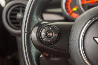 Mini Cooper 1.5 Cooper Automaat Navi Clima Leder Chili Business picture 16