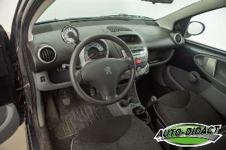 Peugeot 107 1.0-12V Airco Sublime picture 19