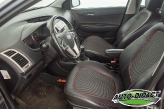 Hyundai I-20 1.4i Clima i-Catcher picture 24