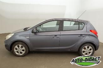 Hyundai I-20 1.4i Clima i-Catcher picture 35