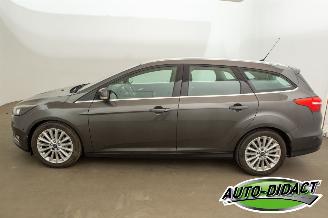 Ford Focus 1.0 92 kw VERBRUIKT KOELVLOEISTOF Navi Clima Titanium Edition picture 38