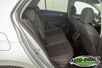 Volkswagen Golf 1.0 Navi Camera 122.175 km Active picture 22
