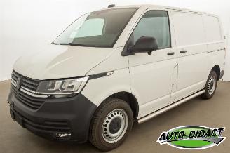 krockskadad bil bedrijf Volkswagen Transporter 2.0 TDI Airco 70.919 km NAP L1H1 2022/12