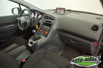 Peugeot 5008 1.6 VTi 7p. Navi Clima Blue Lease picture 19