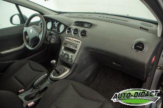 Peugeot 308 1.6 VTi Clima XS picture 19