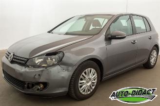 Unfallwagen Volkswagen Golf 1.6 TDI 77kW Clima BlueMotion 2011/9