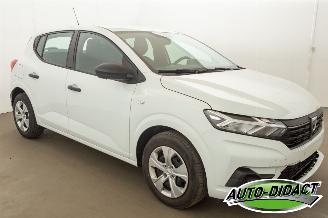 Dacia Sandero 1.0 49kW Airco 29.070 km picture 2