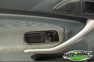 Ford Fiesta 1.25 Airco Limited picture 12