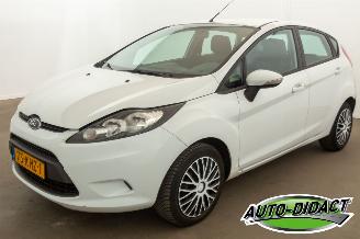 uszkodzony samochody osobowe Ford Fiesta 1.25 Airco Limited 2009/4