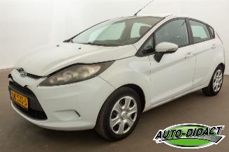 skadebil auto Ford Fiesta 1.25 Airco Trend 2012/1